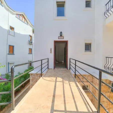 Apartamento Paradise 3 *